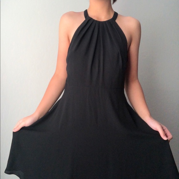 Express Dresses & Skirts - express sleeveless black flowy dress